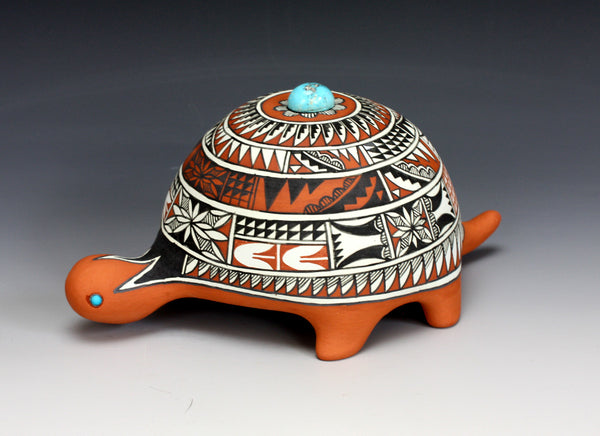 VINTAGE NATIVE AMERICAN JEMEZ 2024 POTTERY TURTLE SIGNED