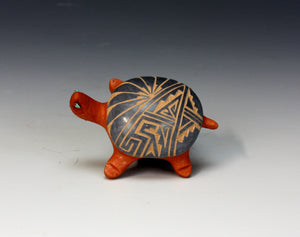 Jemez Pueblo American Indian Pottery Turtle #5 - Georgia Vigil