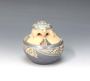 Jemez Pueblo American Indian Pottery Turtle Lidded Jar - Georgia Vigil