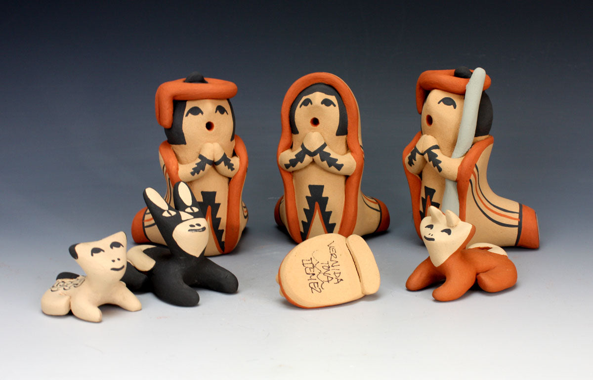 Jemez Pueblo Native American Pottery 7 Piece Nativity Set - Vernida Toya