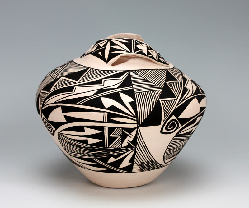 Acoma Pueblo Native American Indian Pottery Jar - Shana Garcia