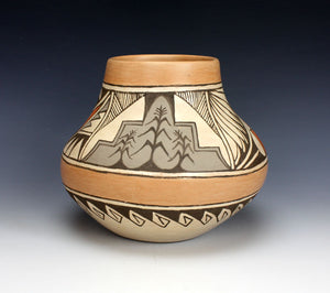 Jemez Pueblo American Indian Pottery Corn Jar - Juanita Fragua