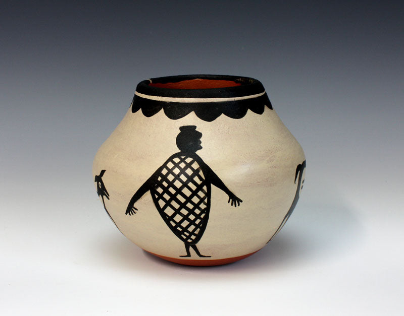 Kewa - Santo Domingo Pueblo American Indian Pottery Hunter Jar - Robert Tenorio