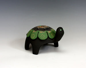 Santa Clara Pueblo Indian Pottery Medium Sgraffito Turtle - Melony Gutierrez