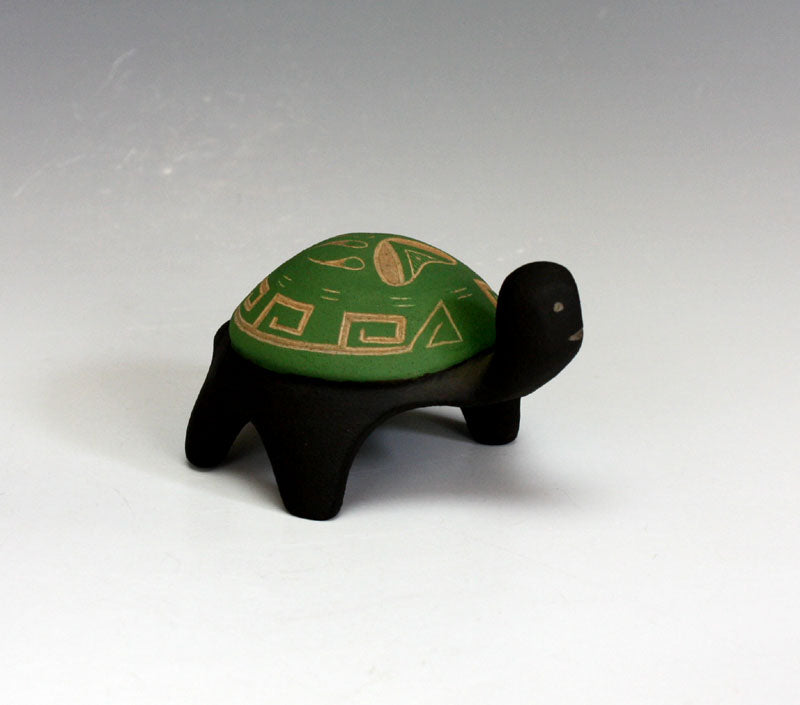 Santa Clara Pueblo Indian Pottery Small Sgraffito Turtle - Justin Naranjo