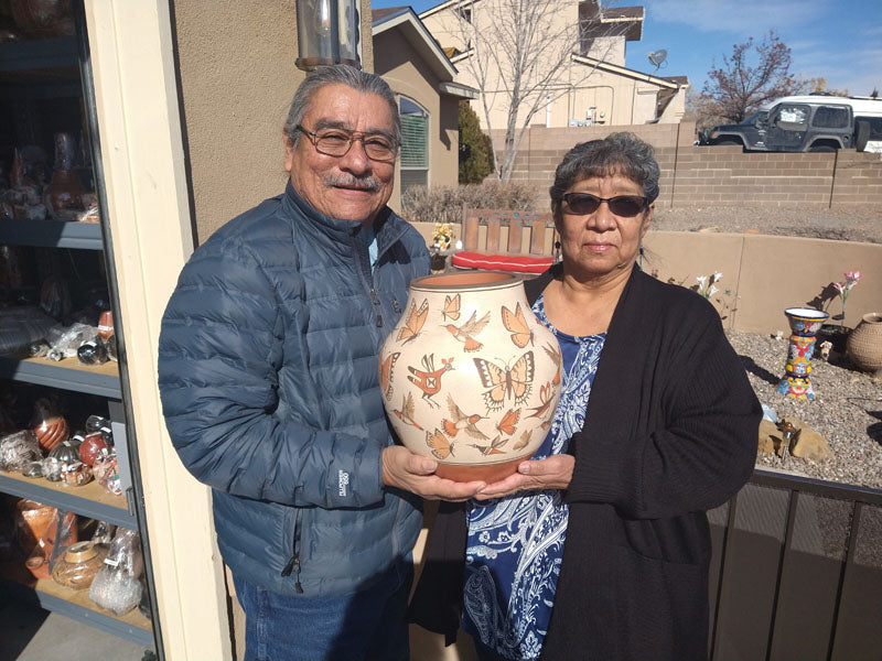 Zia Pueblo Native American Indian Pottery Large Storage Jar  - Marcellus & Elizabeth Medina